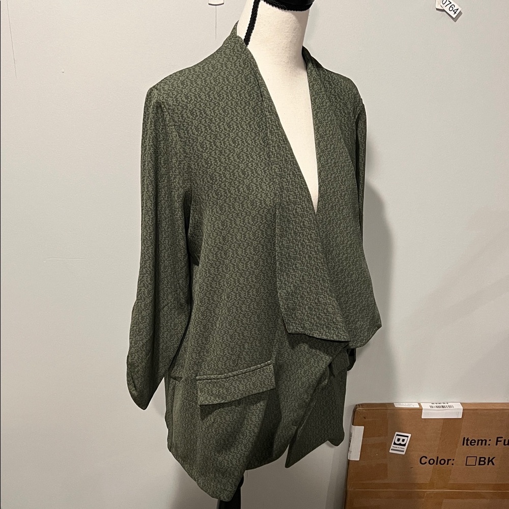 Stylish Green Draped Top casual blazer